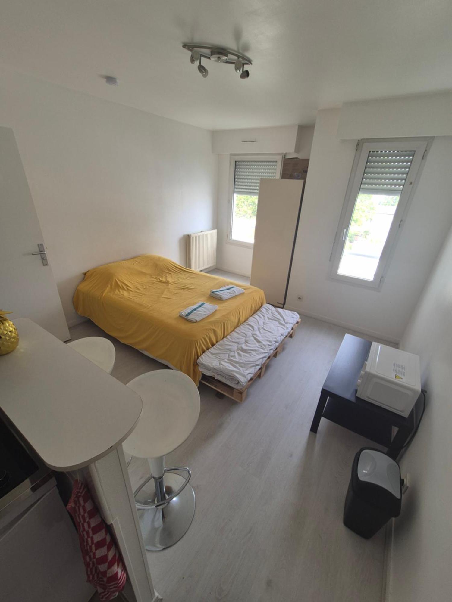 Studio A Suresnes Extérieur photo